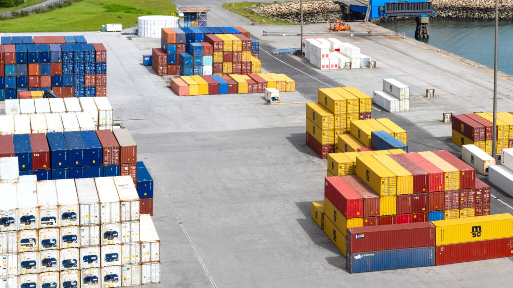 Vue du terre-plein de stockage du terminal conteneur de BrestPort