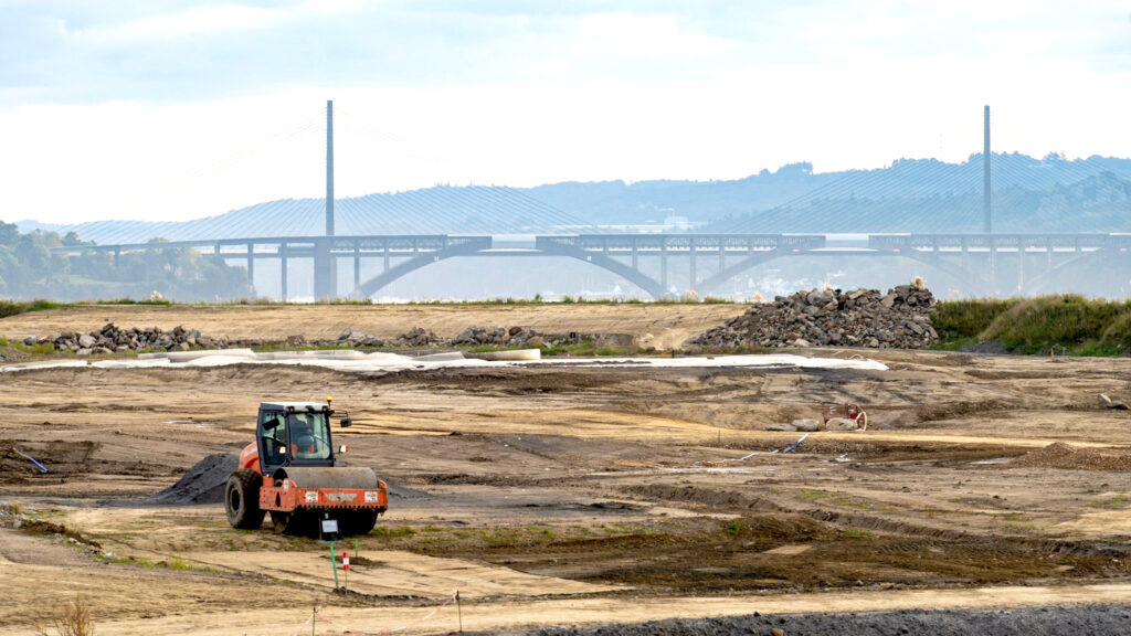 Le pont de l'Iroise vue du terminal EMR de BrestPort