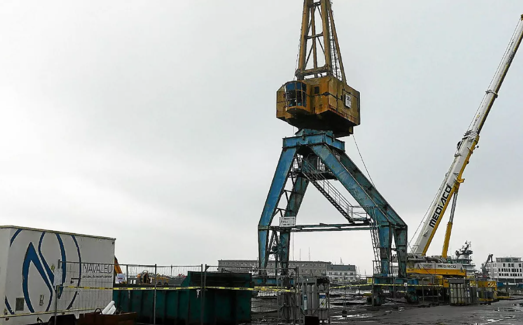 grue Peiner 1 port de commerce Brest