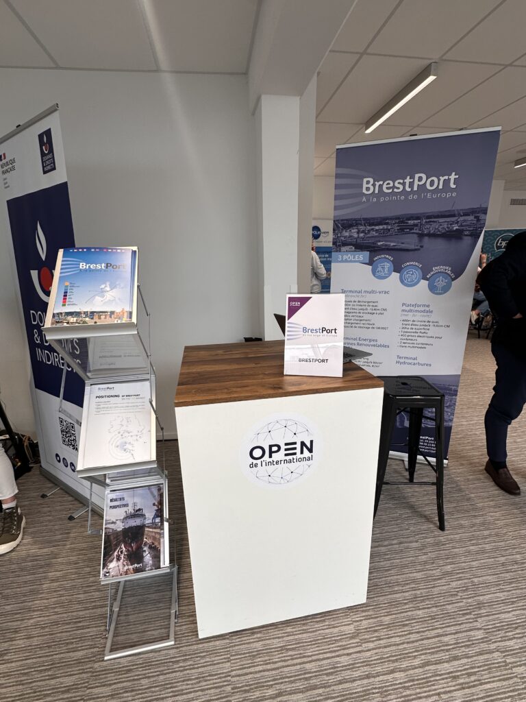 Stand BrestPort salon OPEN de l'International Brest